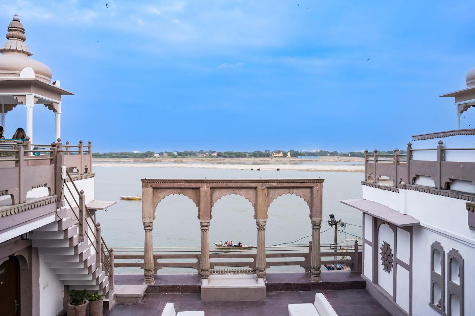 מלון ורנאסי Guleria Kothi At Ganges מראה חיצוני תמונה