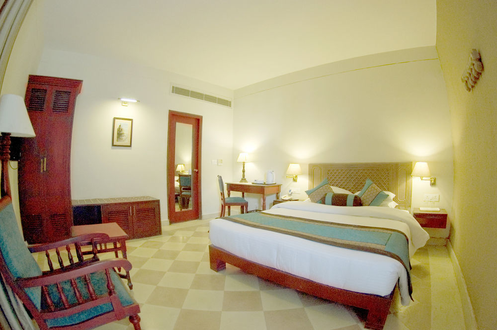 מלון ורנאסי Guleria Kothi At Ganges מראה חיצוני תמונה