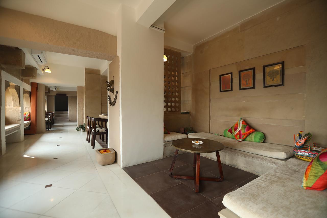 מלון ורנאסי Guleria Kothi At Ganges מראה חיצוני תמונה